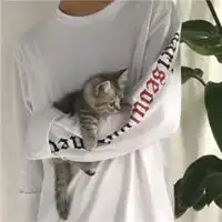 男生抱动物头像冷酷帅气真人