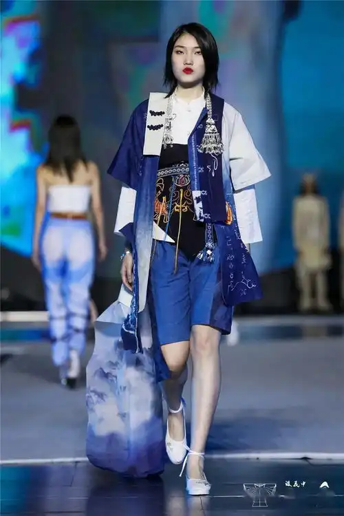 第三届中国浙江民族服饰设计展演决赛现场丨迎建党百年织民族华服同心共筑中国梦