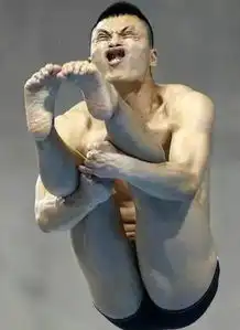 每个跳水体操运动员都是行走的表情包太魔性了,看一次笑一次