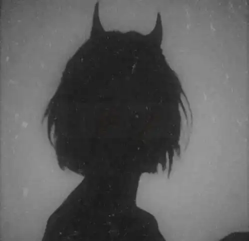 恶魔头像男生真人侧脸黑