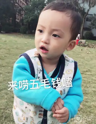大家都说宝宝不像我,直到我拿出了一张照片