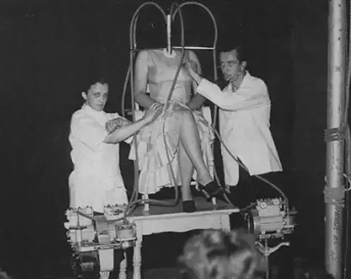 1935年,13岁中国女孩遭到外国男子强奸,最终的结局如何
