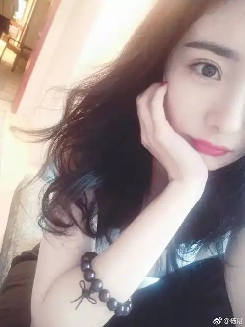 微博杨幂表情包姐妹花