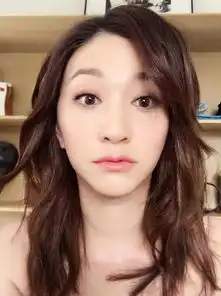 又一军区女星曝光,网友肤白貌美演技高