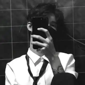 2020适合当头像的的潮图好看男生又酷又拽的男生黑白头像