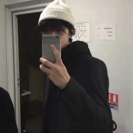 特别伤感的男生头像,比较伤心很颓废的样子