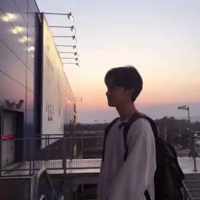 不起眼的男生头像婚姻