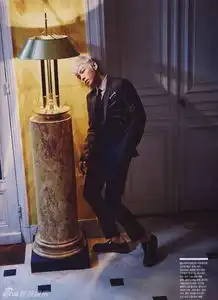 bigbang成员top登杂志表情超拽狂撩妹