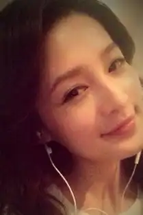 刘晓庆晒麻花辫扮嫩豪宅照看明星自拍谁最美
