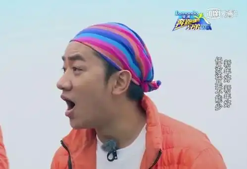 王祖蓝各色头巾拉低颜值,没有头巾的他其实很帅