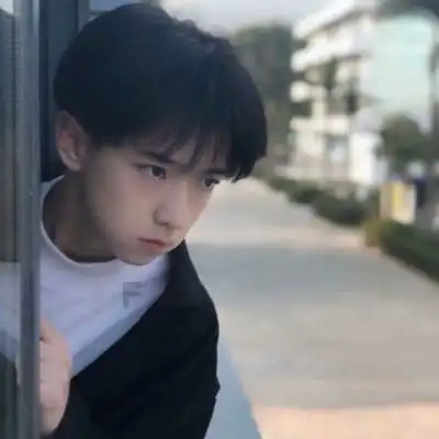 真人头像男生帅气侧脸帅哥头像真人头像大全
