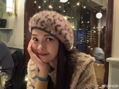 组图伊能静晒子女宅家日常赞3岁女儿米粒自画像有内核