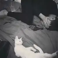 qq男生头像颓废黑白痛就是撕心裂肺