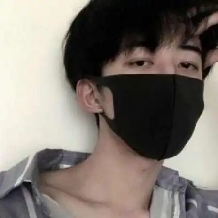 男生成熟稳重头像大图