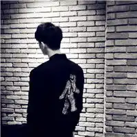 伤感的男生背影头像