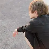 求qq有内涵一点的头像男的