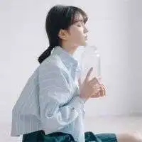 小清新女生头像无水印犹豫中有种甜甜的美感