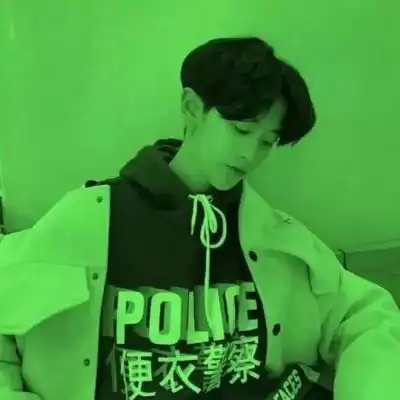 快手最火绿色头像男生单