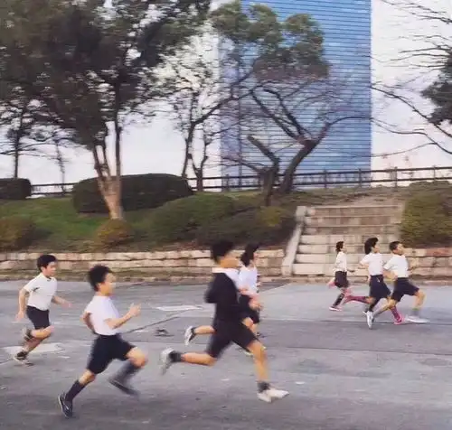 他不是喜欢瘦瘦的女生,他只是不喜欢我