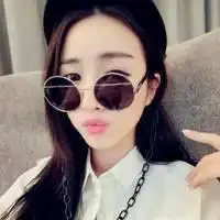 姐妹头像两张一人一张带墨镜