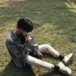 付胤小清新男生文艺范高清头像.