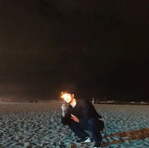 谁说单眼皮小眼睛的男生不能很好看