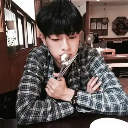 唯美男生头像,过去干净往后清白的男生