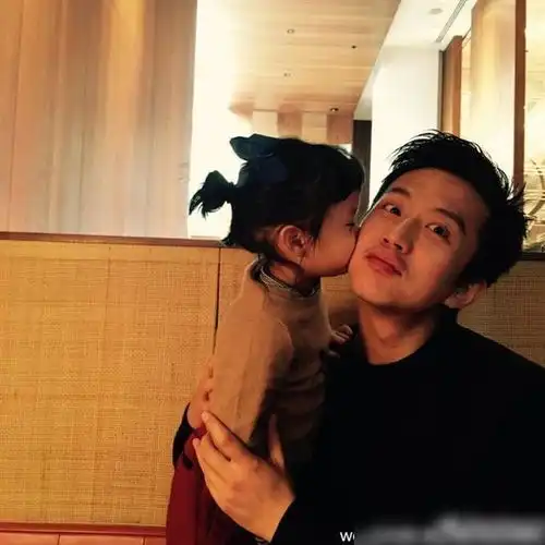 女儿一哭邓超就哭孙俪曝邓超夸张反应,网笑1次哄2个娃