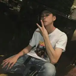 12星座男暗恋你,会有什么表现双鱼躲起来暗恋你,天秤围着你转