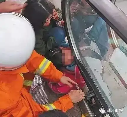 痛心3岁男孩商场坠亡,妈妈瞬间崩溃