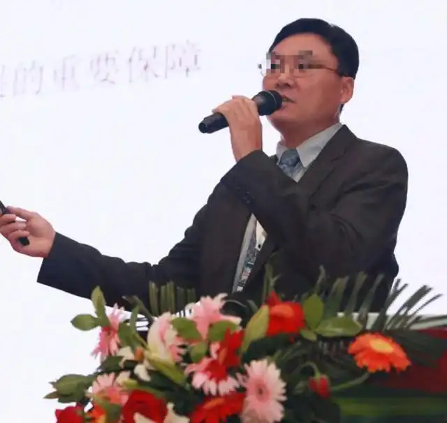 消失的鲍毓明又回来了别嚣张,迟早扒下你的面具
