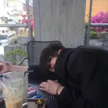 成熟稳重的男生