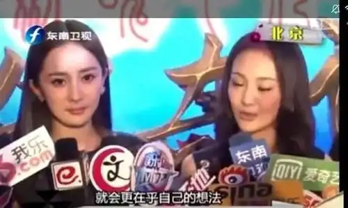 刘诗诗李沁周冬雨,小花们机场厮杀,但又是放飞自我的素颜郑爽赢了关注度