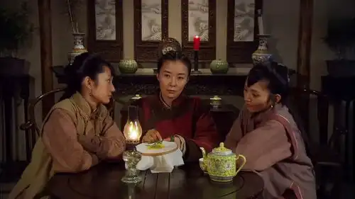 江湖正道美女只能自己欺负票儿,别人就不行,手下表情很无语