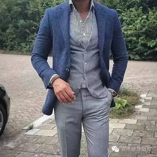 好身材的男人,穿正装才是世界上最毒的药