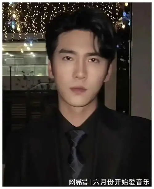 20位当红短剧男演员,谁最霸道最总裁按评论区热度排名