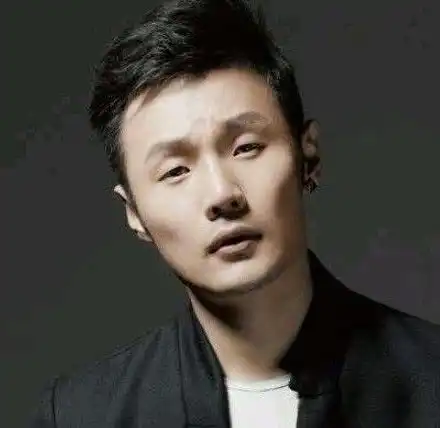 四位曾收到病危通知书的男星,黄子韬上榜,最让人心疼的还是他