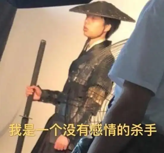 lol司马老贼人设崩塌接拍中二广告,表情亮了