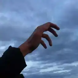 男生头像无头被风