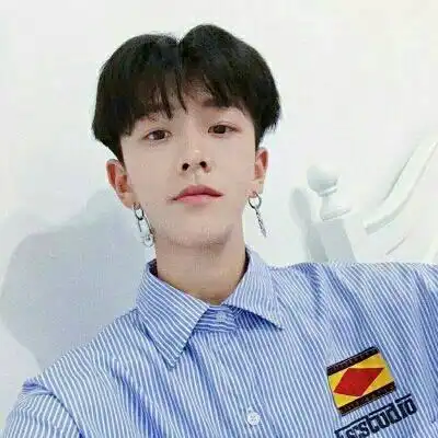 2019超好看的qq头像男生帅气冷酷霸气陌上风尘中烟雨行路人