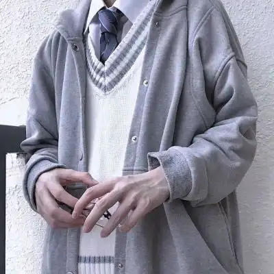 上半身无头男生头像