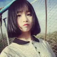 黑白照片头像男生背影冷