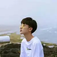qq头像男生成熟阳光