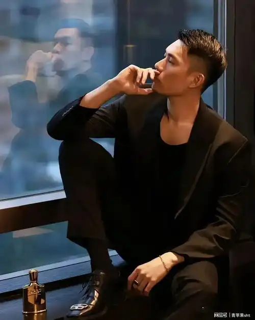 中年男人的自白爱情与现实的碰撞