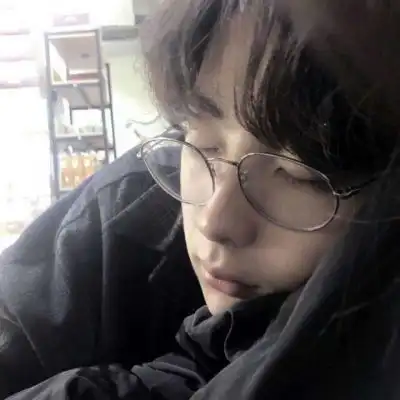 奶狗男生专用头像称呼