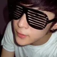 不起眼的男生头像眼睛