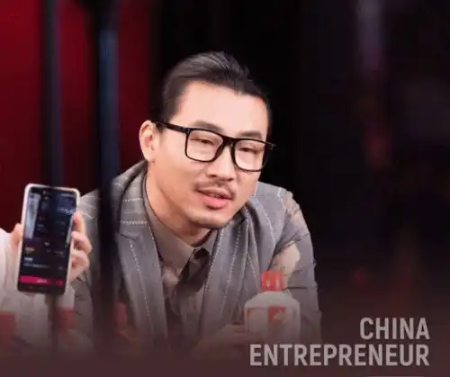 罗永浩身边那个男人锤子科技0001号员工创业卖咖啡