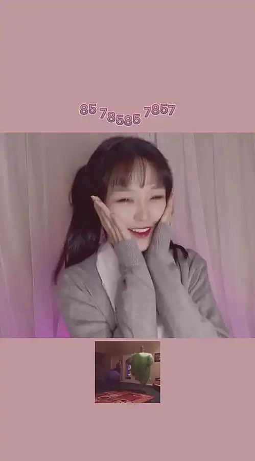 想知道你们第一眼看的是我还是表情包还是字幕,实话实说,有奖问答