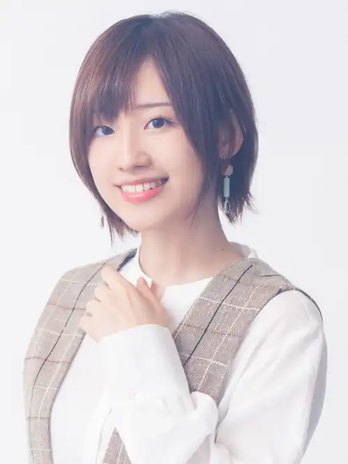 被称作静态美女,却自然而从容的超人气声优,高桥李依