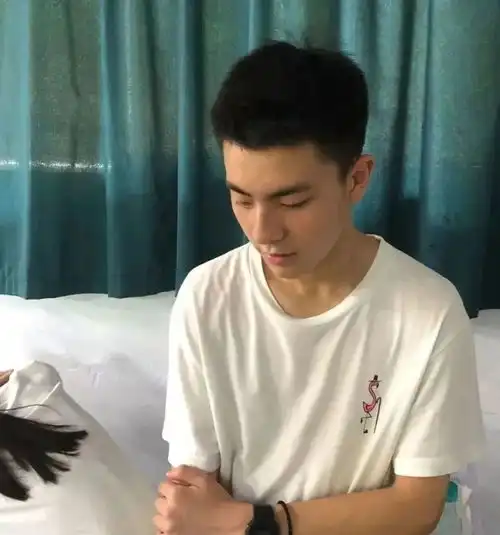 什么样的男生到了高中容易逆袭贪玩型老师另外2点才是重点